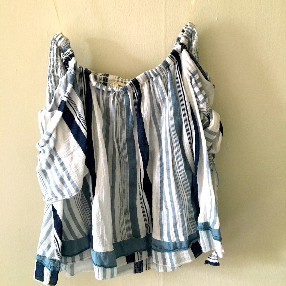 Flowy blue stripped summer top